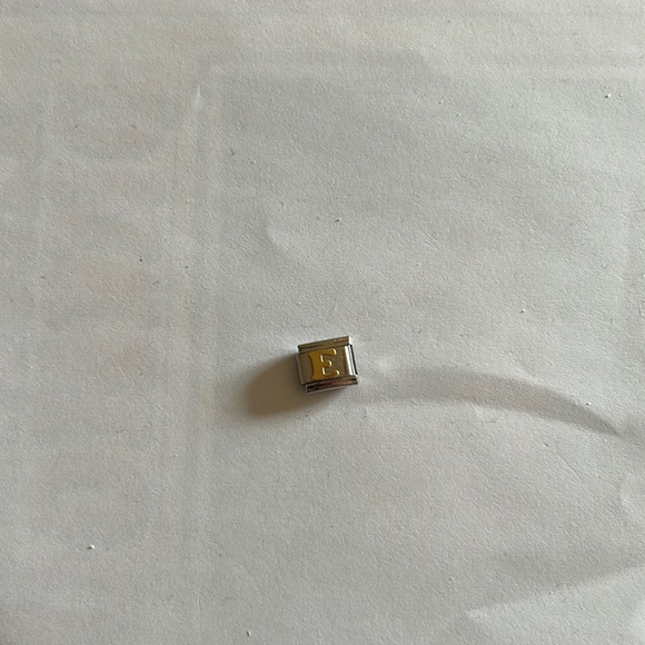 ZOPPINI (nomination) 2/$25 LETTER E bracelet link - Picture 3 of 7